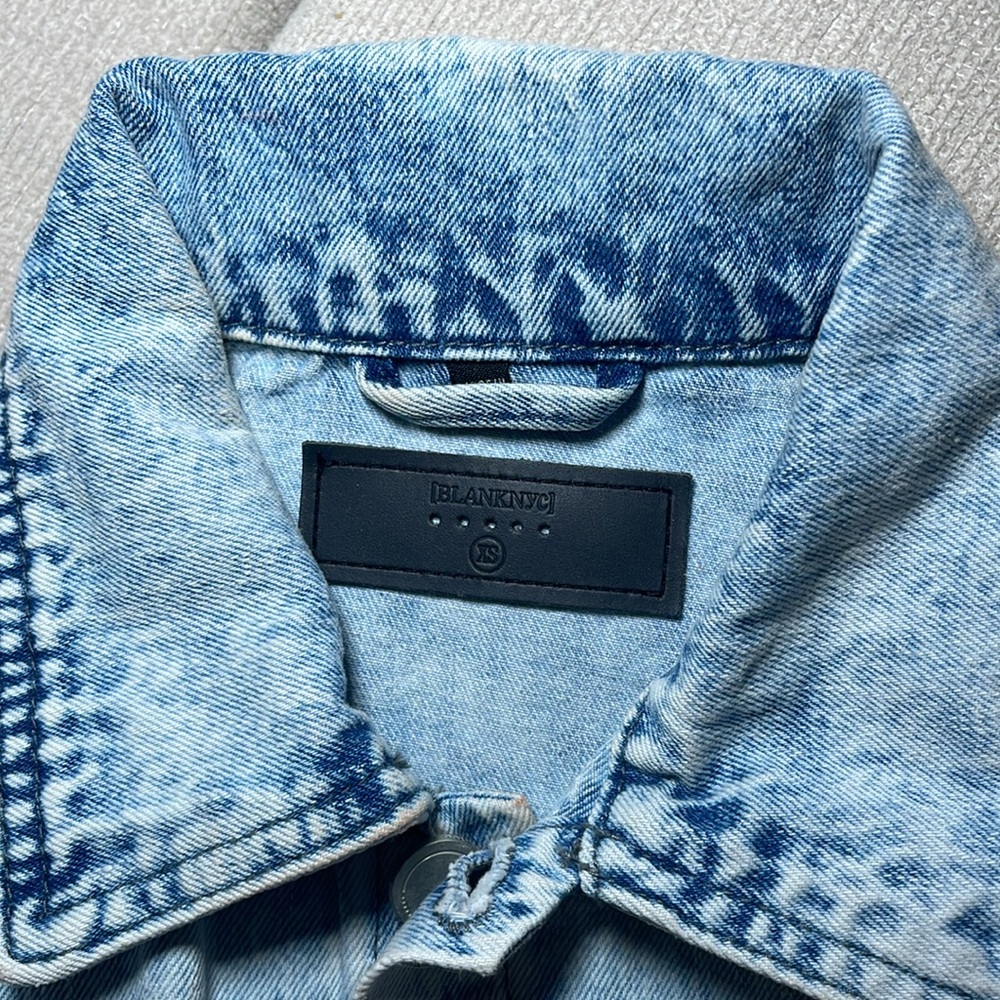 Blank NYC Acid Wash Romper Size XS - Picture 3 of 4